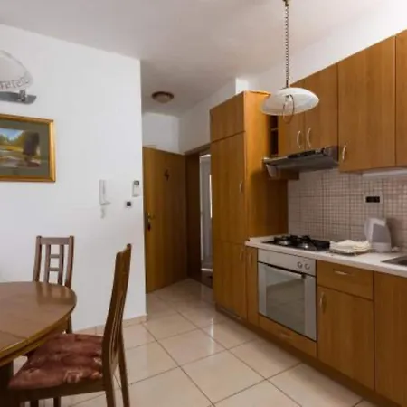 Bridi Okrug Donji - Two Bedroom 2 *